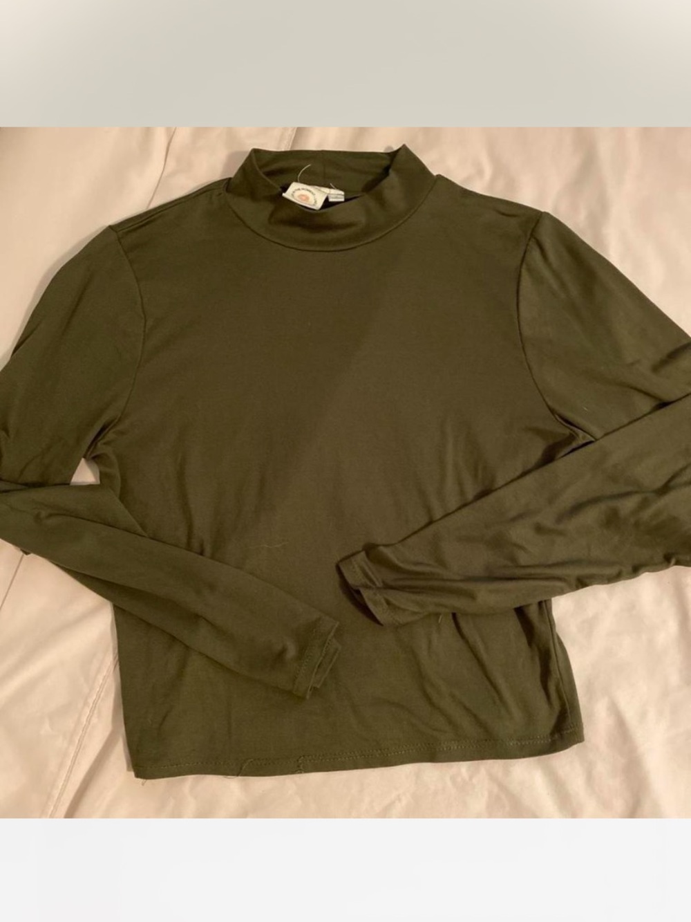 Women’s Olive Green Long-Sleeve Mock Neck Tee Sz S